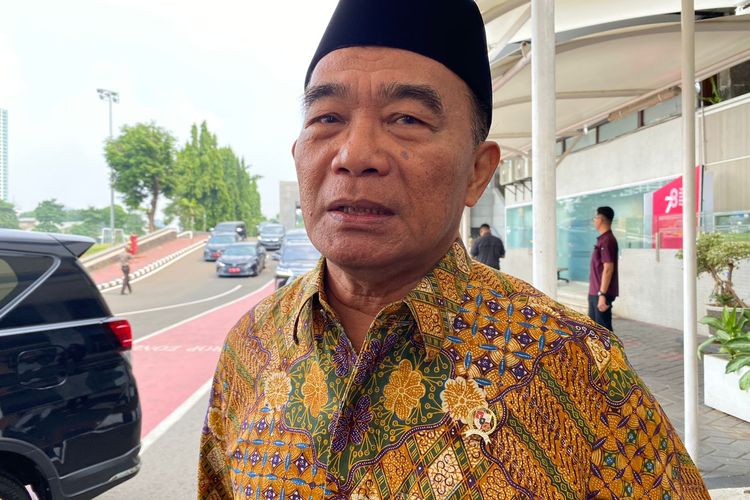 Menko PMK Muhadjir Effendy saat ditemui di Gedung DPR, Senayan, Jakarta, Rabu (5/6/2024). 