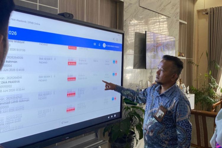 Ombudsman Sumbar Ungkap Celah Potensi Malaadministrasi SPMB 2026, Verifikasi Prestasi Jadi Sorotan