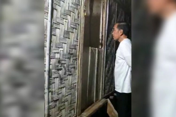 Video Presiden Joko Widodo melakukan blusukan ke rumah warga di lorong SKB, Kelurahan Kadolomoko, Kecamatan Kokalukuna, Kota Baubau, Sulawesi Tenggara, viral di media sosial.