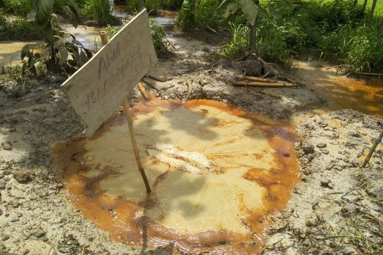 Bekas sumur minyak di Desa Batokan, Kecamatan Kasiman, Bojonegoro, yang sempat menyemburkan material campuran lumpur, air dan minyak, pada Senin (3/2/2020).