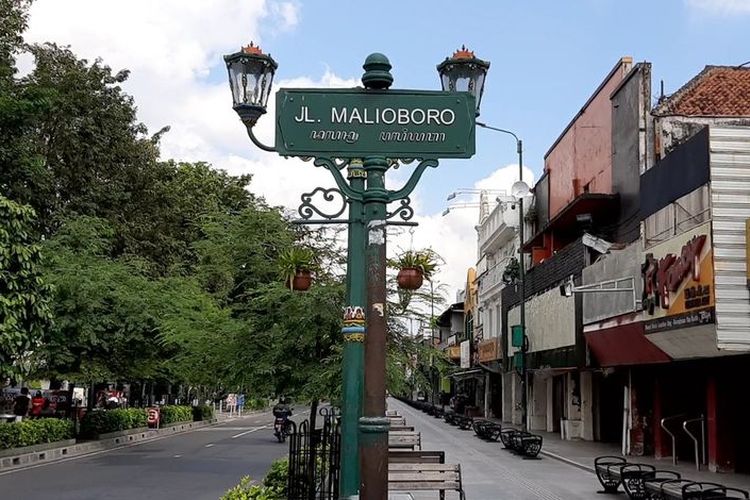 Jalan Malioboro yang mejadi salah satu destinasi wisata utama di Yogyakarta. Simak prakiraan cuaca di Yogyakarta hari ini yang dirilis oleh BMKG.
