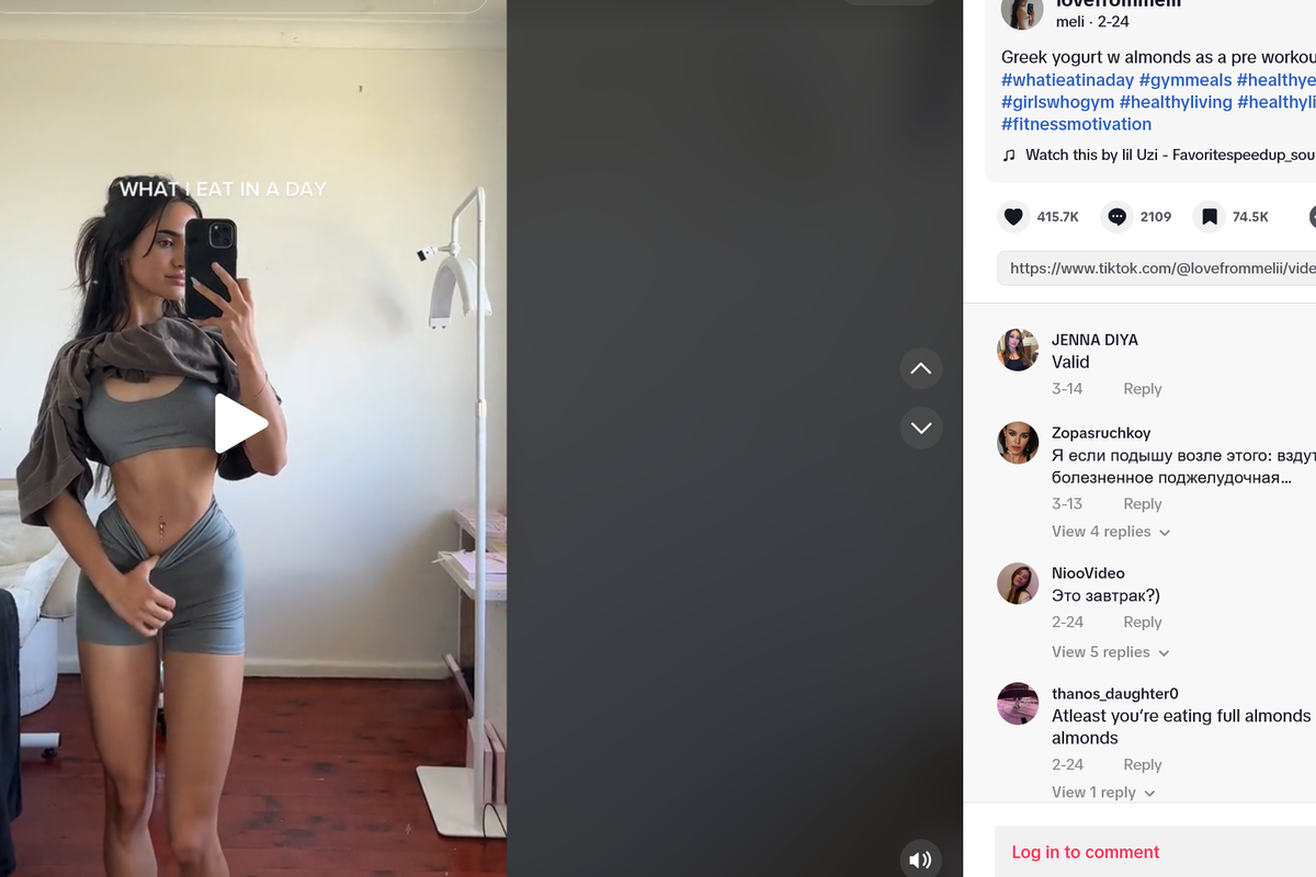 Konten What I Eat In A Day yang viral di TikTok.