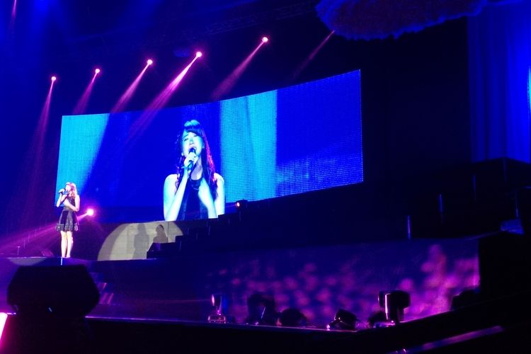 Shania Junianatha tampil di panggung terakhirnya bersama JKT48 dalam pergelaran Shania JKT48 Graduation Ceremony atau konser kelulusannya dari JKT48 di Balai Sarbini, Plaza Semanggi, Jakarta Pusat, Sabtu (27/4/2019).