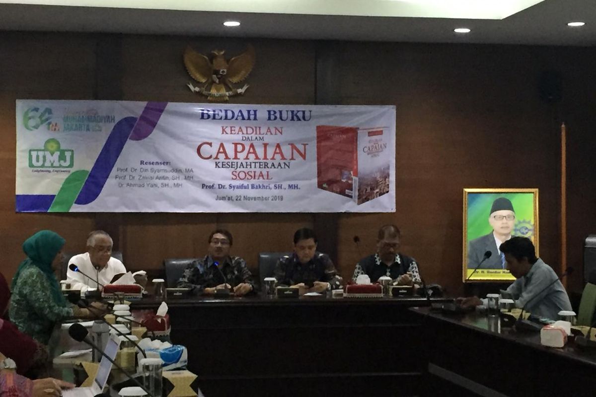 Bedah buku Keadilan dalam Capaian Kesejahteraaan Sosial karya Rektor Universitas Muhammadiyah Jakarta (UMJ), Prof. Syaiful Bakhri di Ruang Sidang Gedung Rektorat UMJ, Jakarta (22/11/2019).