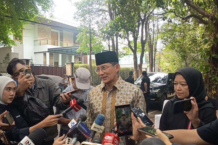 Guruh Soekarnoputra Akan Dimakamkan di Karet Bivak Setelah Zuhur