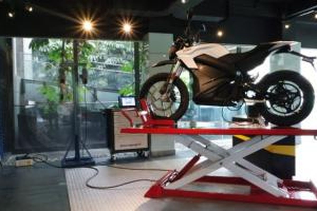 Perawatan sepeda motor listrik, Zero Motorcycle