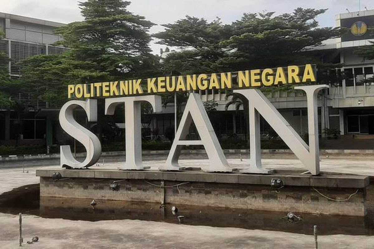Ilustrasi foto PKN STAN. Lulusan STAN dapat gaji berapa?