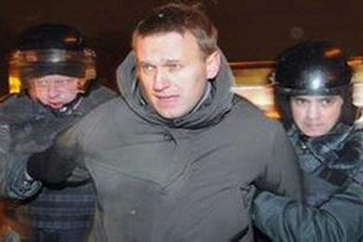 Ratusan orang anti Putin ditahan polisi Rusia setelah melakukan unjuk rasa.