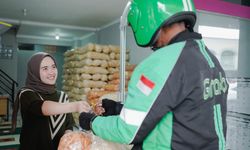 Kisah Ucu, Gadis Bandung yang Sukses Lewat Kerupuk Kulit