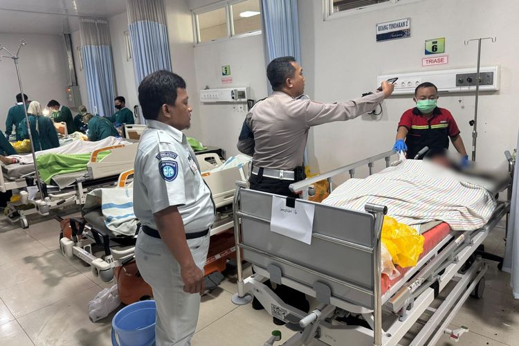 Jasa Raharja ke rumah sakit untuk melakukan pendataan korban untuk mempercepat pemberian jaminan untuk korban luka-luka dan proses pemberian santunan kepada keluarga korban meninggal dunia. Pengecekaan ini menyusul kecelakaan lalu lintas yang terjadi di Desa Kalijambe, Kecamatan Bener, Kabupaten Purworejo, Jawa Tengah pada Rabu (7/5/2025), sekitar pukul 10.30 WIB. 