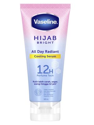 Peluncuran produk body lotion terbaru Vaseline Hijab Bright All Day Radiant Cooling Serum.