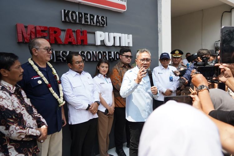 Mas Dhito Dampingi Menko Pangan Cek Koperasi Desa Merah Putih di Kediri