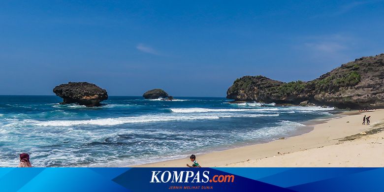 Pantai Srau Permata Putih Di Selatan Pacitan Halaman All Kompas Com