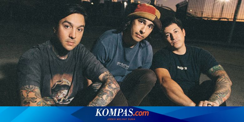 Pierce the veil. A match into water pierce. Lyrics фото. картина адам плачет. A match into water pierce.