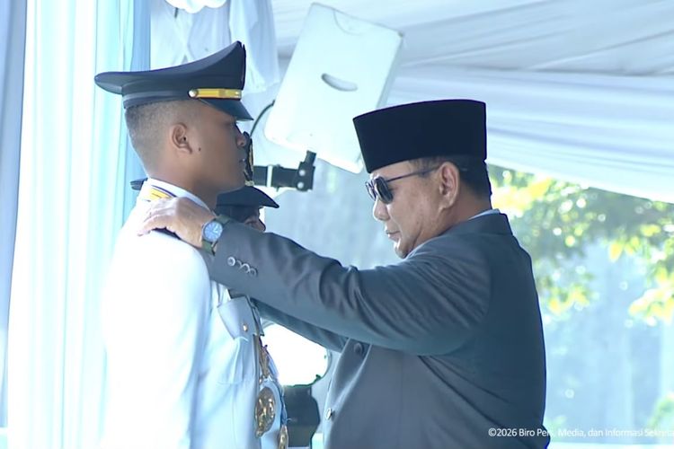 Prabowo Lantik Pamong Praja Muda IPDN, Anak Buruh dan Petani Lulusan Terbaik