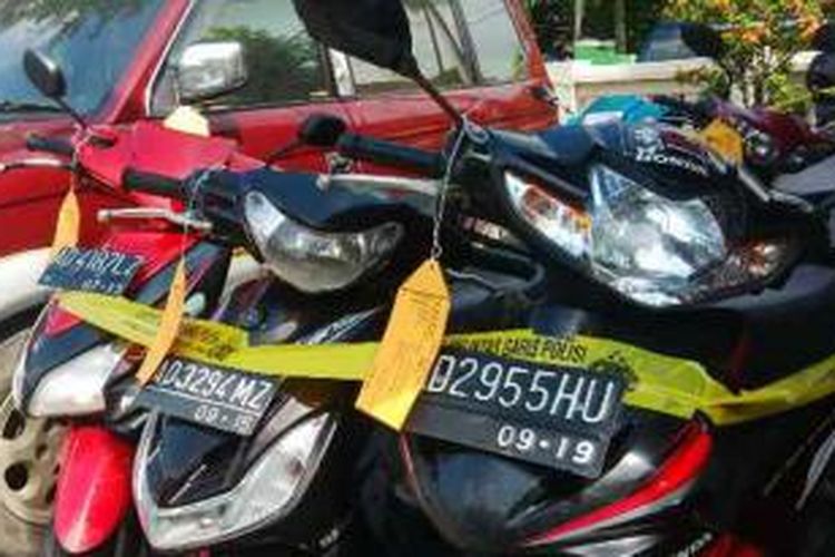 Barang bukti di Polres Karanganyar, Kamis (22/1/2015).