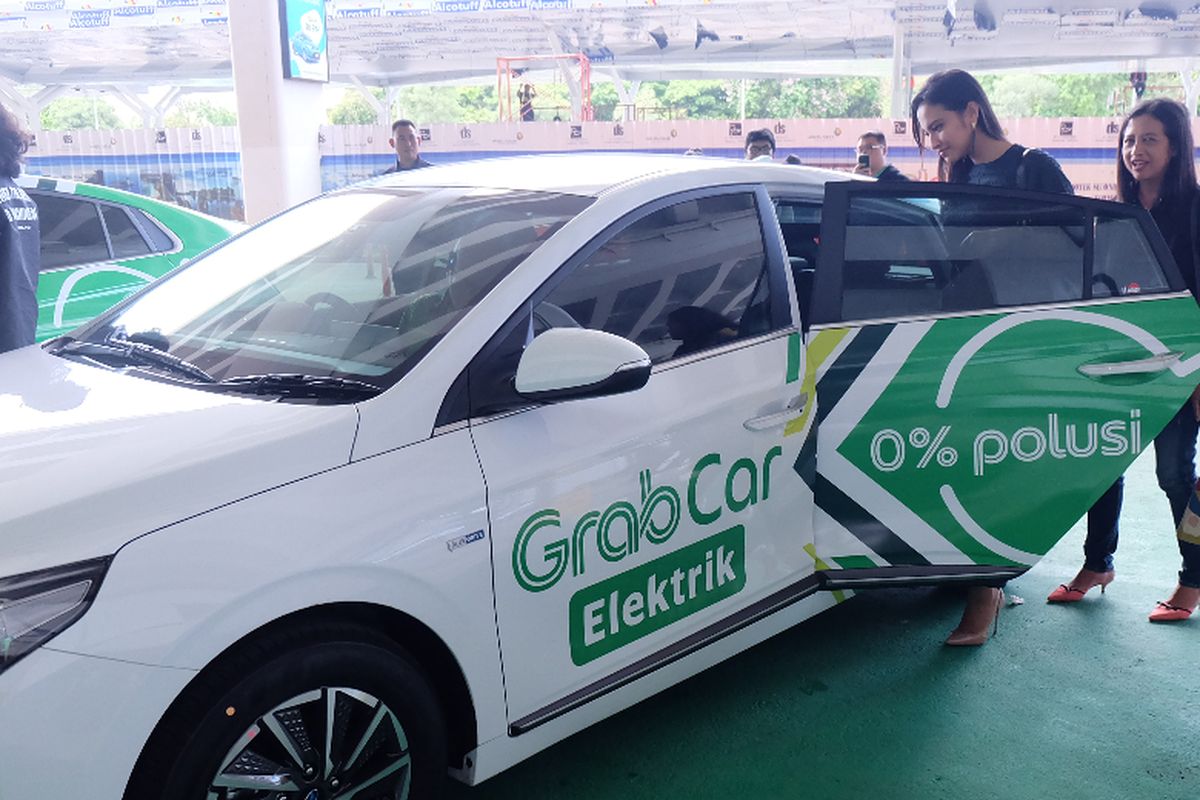 GrabCar Elektrik powered by Hyundai IONICQ EV sudah tersedia di Terminal 3 Soekarno-Hatta. (DOK. Kompas.com/Kaina Harini)