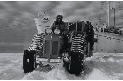 4 Januari 1958, Traktor Bantu Edmund Hillary Mencapai Kutub Selatan