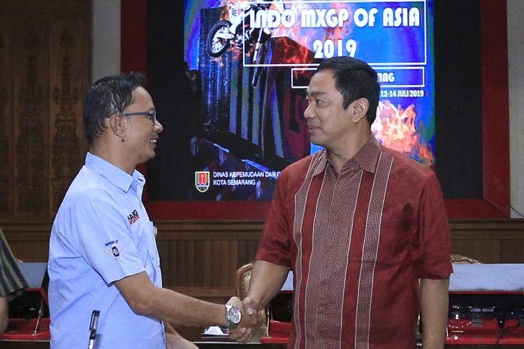 Wali Kota Hendi mewakili Pemkot Semarang melakukan penandatangan kerja sama dengan PP IMI untuk menyelenggarakan Kejuaraan MXGP of Asia 2019. 