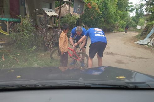 Kisah Mekanik Pata Yamaha WSBK Perbaiki Sepeda Anak di Mandalika