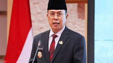 Gubernur Sultra Terbitkan SE, Instruksikan Kabupaten/Kota Tertibkan Papan Reklame dan Kabel Semrawut