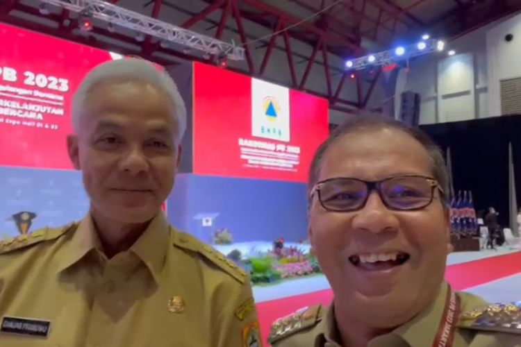 Wali Kota Makassar, Mohammad Ramdhan Pomanto memasang status foto bareng Gubernur Jawa Tengah (Jateng), Ganjar Pranowo di media sosialnya.