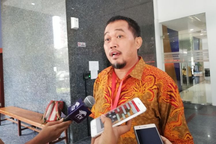 Koordinator Masyarakat Anti Korupsi Indonesia (MAKI) Boyamin Saiman