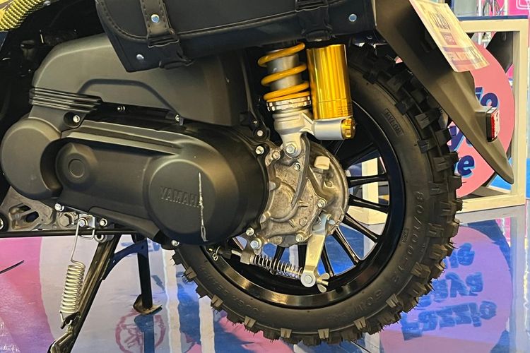 Modifikasi Yamaha Fazzio bergaya trail hasil garapan NGKS Indonesia