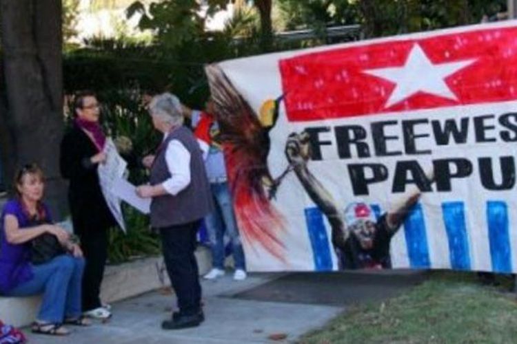 Salah satu aksi kelompok yang mendukung kemerdekaan Papua Barat dari Indonesia di Australia.