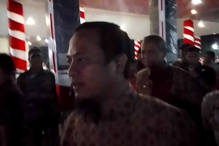 Gubernur Sulawesi Selatan Andi Sudirman Sulaiman usai menghadiri kegiatan Jambore PKK di Kabupaten Luwu, Sulawesi Selatan, enggan berkomentar hal tersebut, Jumat (1/9/2023).