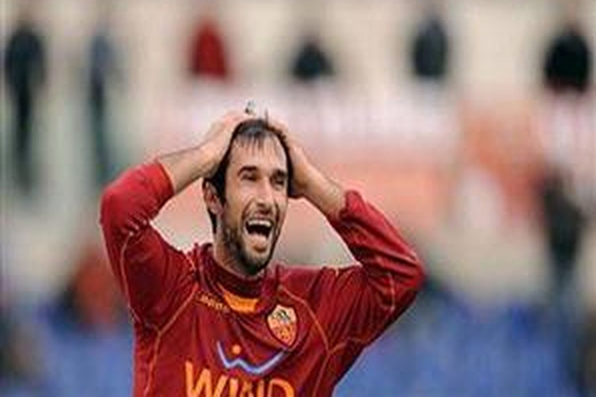 Penyerang AS Roma, Mirko Vucinic.