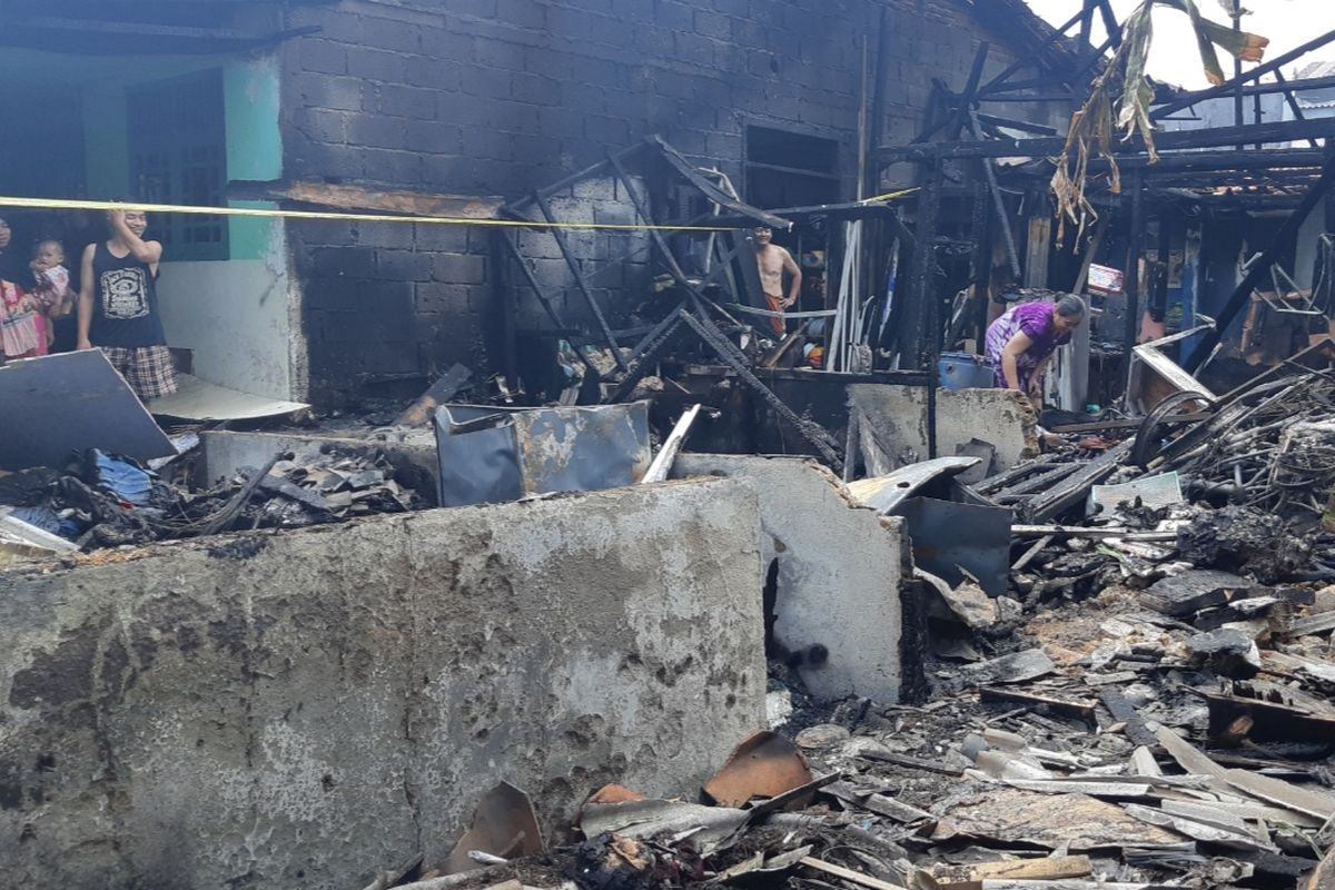 Lokasi kebakaran di kawasan Kembangan, Jakarta Barat terbakar Senin (9/12/2019) pagi.