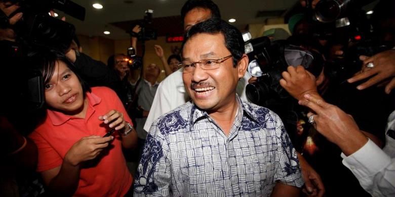 Bupati Bogor, Rahmat Yasin dipanggil Komisi Pemberantas Korupsi, Jakarta, Selasa (14/5/2013). Ia dimintai keteterangan sebagai saksi dalam kasus dugaan suap pembangunan tempat pemakaman bukan umum di Bogor.