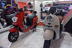 Motor Listrik Selis E-Max Banyak Dipesan di IIMS 2023