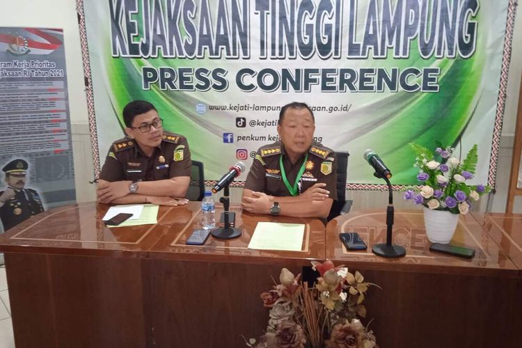 Konferensi pers Kejati Lampung, Kamis (5/1/2023) terkait pejabat Kejari Pringsewu yang diperiksa terkait suap atau gratifikasi.