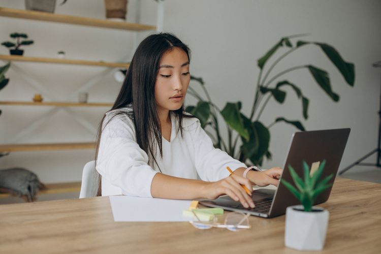 WFH Bikin Lelah Mental? Lakukan 3 Hal Ini untuk Cegah Burnout