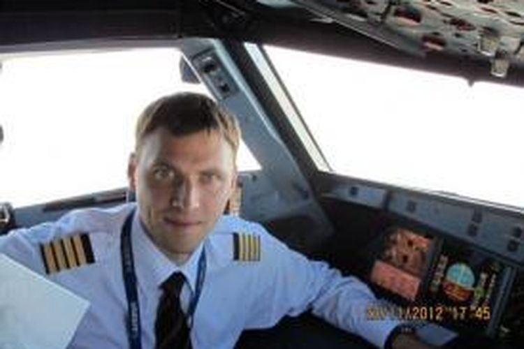 Pilot maskapai penerbangan Aeroflot, Oleg Bugaev.