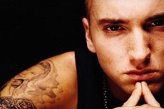 Eminem Kejutkan Penggemar