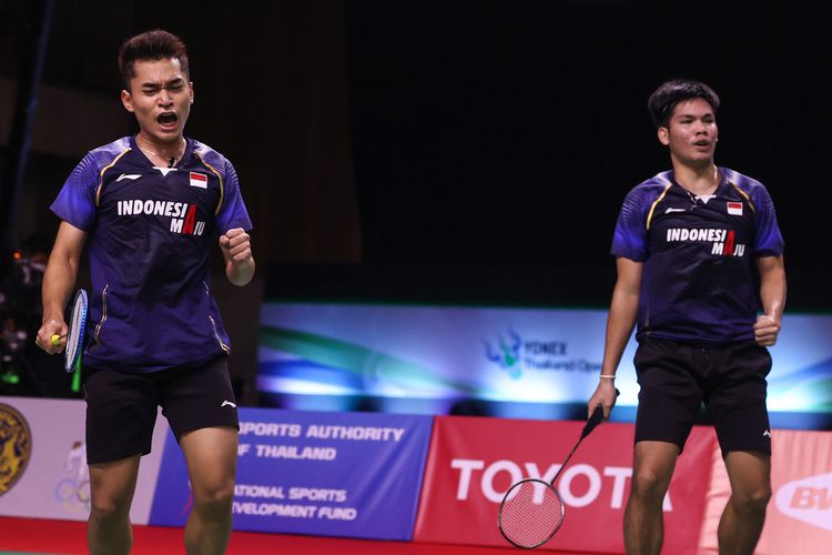 Ganda putra muda asal Indonesia, Leo Rolly Carnando/Daniel Marthin, tembus semifinal Thailand Open 2021.
