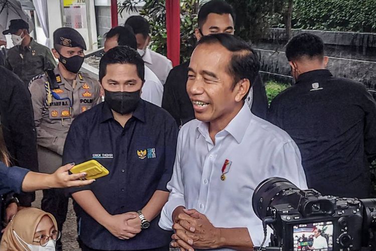 Presiden Jokowi kunjungi Kantor Pos Kota Bandung, Kamis (13/10/2022). Presiden Jokowi pada Desember 2017,  mengecam pengakuan sepihak AS terhadap Yerusalem sebagai ibu kota Israel
