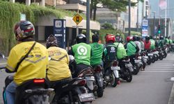 Ojol dan Taksi Online Butuh Kebijakan Tepat Pemerintah