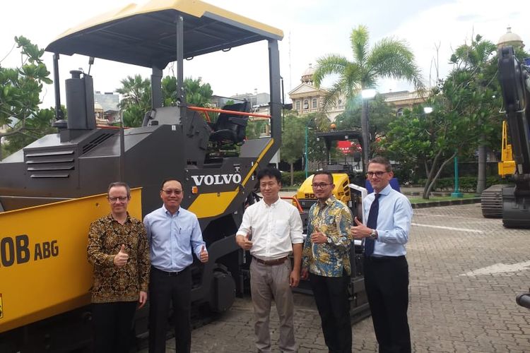 Peluncuran alat pengaspal baru dari Volvo CE Indonesia dengan tipe P5320B ABG dan P4370B ABG di Jakarta, Kamis (21/3/2019).