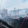 Puluhan Personel Damkar Makassar Terjun Padamkan Api, Kendala Akses Jalan Dihalangi Kendaraan Parkir