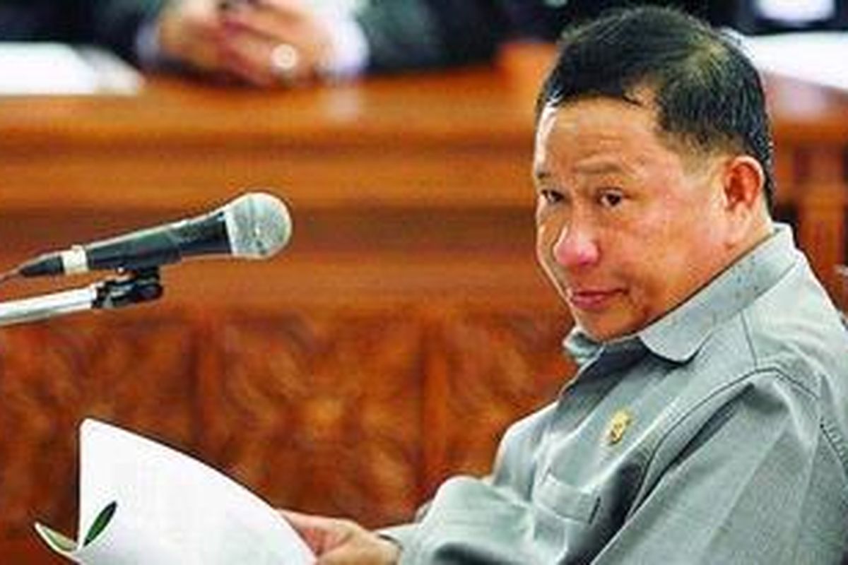 Mantan Kepala Badan Reserse Kriminal Polri Komisaris Jenderal Susno Duadji hadir sebagai terdakwa dalam sidang perdana di Pengadilan Negeri Jakarta Selatan, Rabu (29/9/2010).