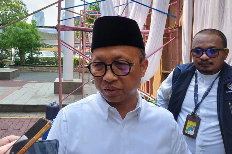 Sekretaris Jenderal Kementerian Ketenagakerjaan (Kemenaker), Anwar Sanusi ditemui usai acara Halalbihalal Pegawai Kemenaker di kantor Kemenaker, Jakarta, Selasa (16/4/2024).