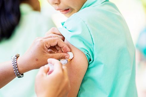 UPDATE 18 Oktober: Capaian Vaksinasi Covid-19 Dosis Pertama Tembus 51,85 Persen