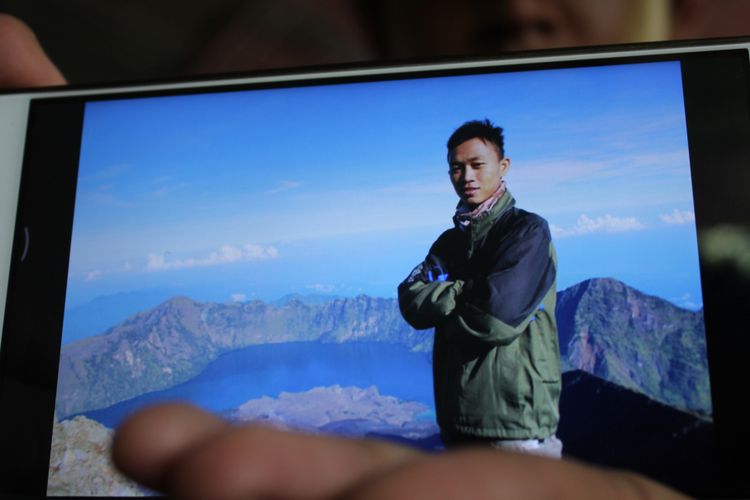 Taufik Budi Prasetyo (23), warga Dusun Jomblang, Desa Mulyodadi, Kecamatan Bambanglipuro, Bantul, Yogyakarta meninggal saat mendaki di Gunung Rinjani, Lombok, Nusa Tenggara Barat. 