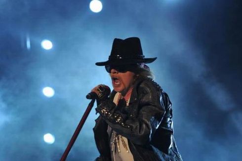 Kondisi Terkini Axl Rose Guns N’ Roses Usai Menunda Konser karena Kesehatan