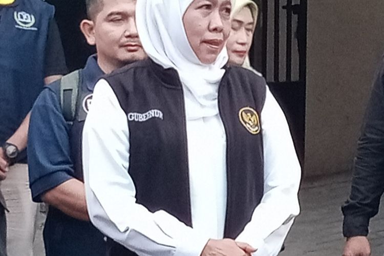 Gubernur Jawa Timur, Khofifah Indar Parawansa di Kota Batu, Jawa Timur. 
