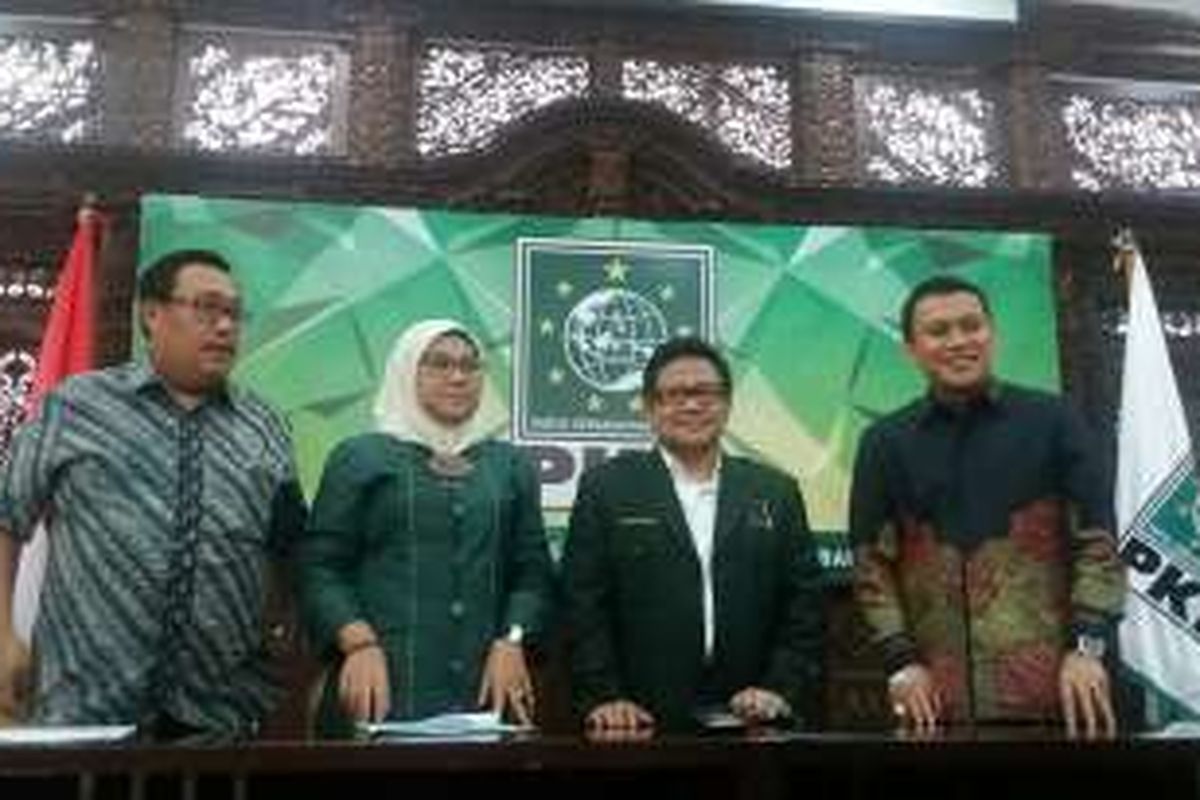 Sekjen PKB Abdul Kadir Karding, Ketum PKB Muhaimin Iskandar, Ketua SC PKB Ida Fauziah, dan Sekretaris Panitia Mukernas Bambang Susanto (paling kanan ke kiri) di Kantor DPP PKB, Jakarta, Selasa (2/2/2016)
